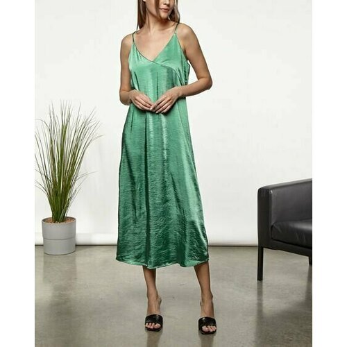 Купить Платье размер M, зеленый
Шелковое платье комбинация - это идеальный выбор для те...