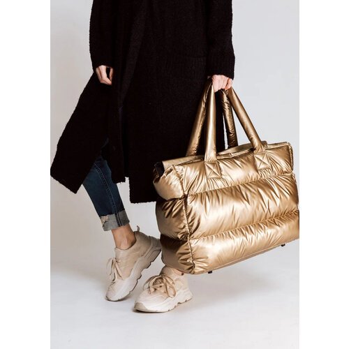 Купить Сумка ZHRILL, золотой
Женская сумка от знаменитого европейского бренда ZHRILL -...