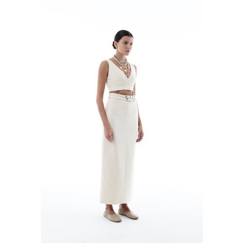 Купить Юбка Mulier, размер XS, белый
Летний вариант классической юбки в универсальной д...