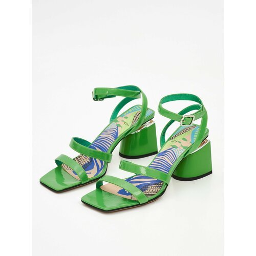 Купить Босоножки Respect, размер 40, зеленый
Эти очаровательные обувки являются идеальн...