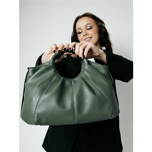 Купить Сумка саквояж Solo 35-544, зеленый
Модная женская сумка мешок через плечо с круг...