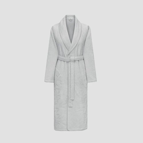 Купить Халат Togas, размер 50, серый
Однотонный халат с жаккардовыми узорами. Лицевая с...