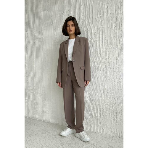 Купить Пиджак EDGE, размер s/m, коричневый
Удлинённый прямой пиджак - это незаменимый э...