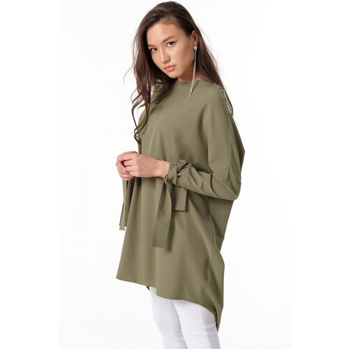 Купить Блуза FLY, размер 42, зеленый
Блуза из тонкой блузочной ткани. Модель удлиненная...