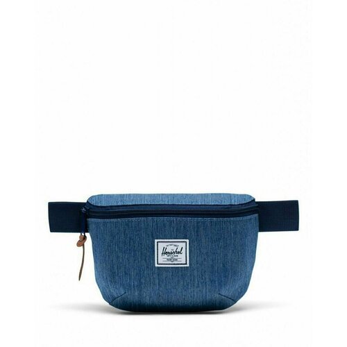 Купить Сумка поясная Herschel, синий
Fifteen - это компактная и стильная поясная сумка...