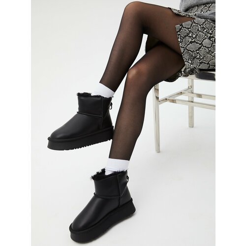 Купить Угги MakFine, размер 40, черный
Угги женские — это стильная и теплая обувь, кото...