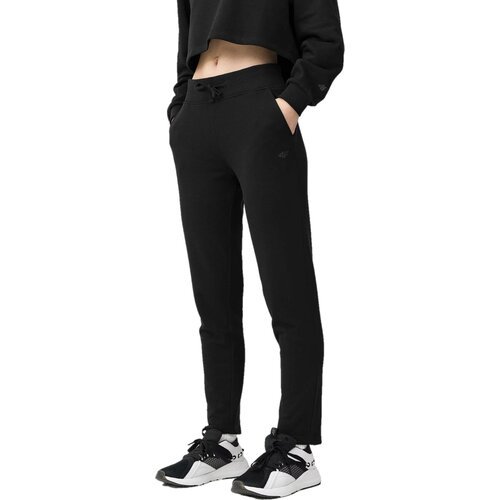 Купить Брюки 4F, размер M, черный
Женские спортивные штаны со стандартной посадкой из м...