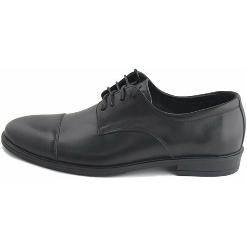Купить Туфли Gustas, размер 44, черный
Классические мужские туфли из натуральной кожи....