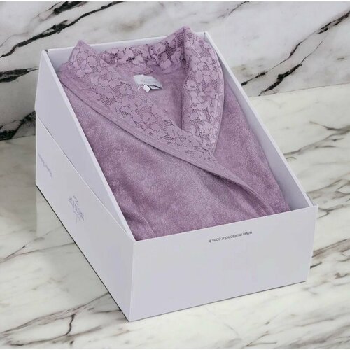 Купить Халат Maison D'or, размер XL, фиолетовый
Женский халат коллекции LAURETTE от тур...