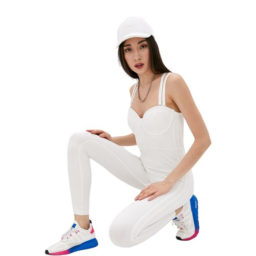 Купить Комбинезон adidas, размер 36, белый
Будь в центре внимания в этом комбинезоне Ad...