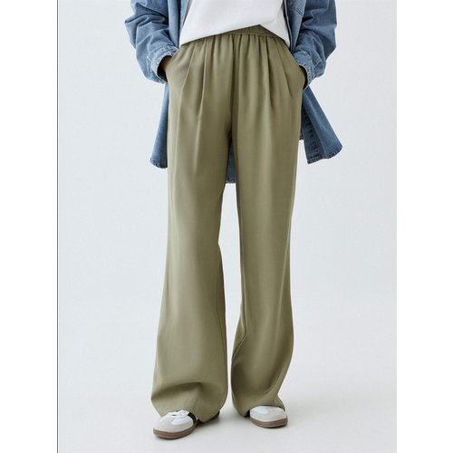 Купить Брюки Sela 4804011534, размер M INT, зеленый
Женские костюмные брюки бренда sela...