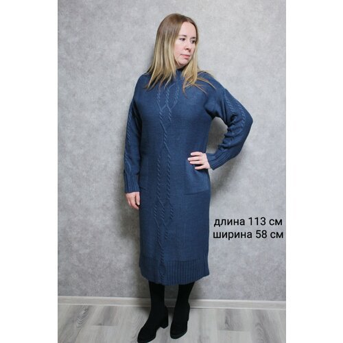 Купить Платье размер 48/52, синий
<br>Теплое вязаное платье-свитер прямого кроя с вывяз...