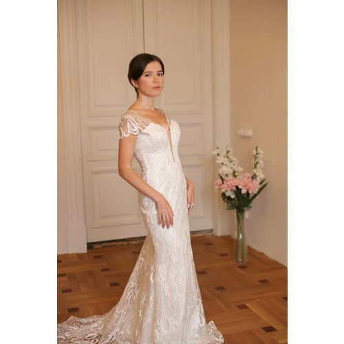 Купить Свадебное платье , размер 42-44-46, белый
Свадебное платье<br>Корсетное, со шлей...