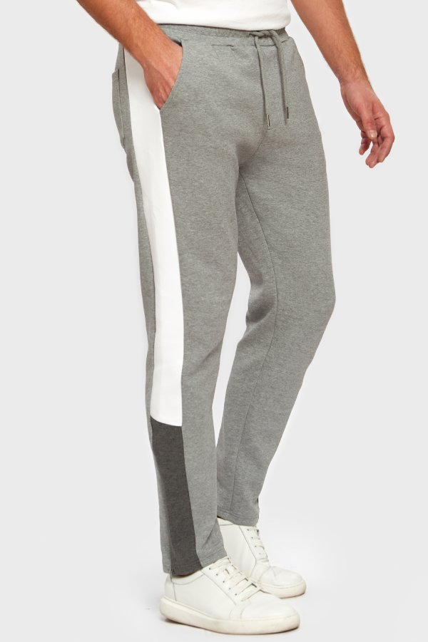 Купить Kanzler Спортивные брюки
Спортивные брюки – неотъемлемая вещь в гардеробе мужчин...