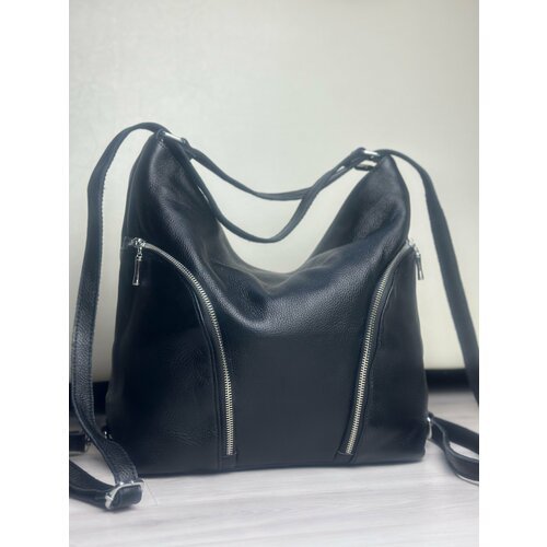 Купить Сумка LAK 22701, черный
Женская большая сумка-рюкзак из натуральной черной кожи...