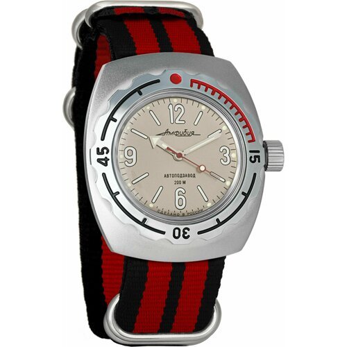 Купить Наручные часы Восток Амфибия, красный
Мужские механические часы с автоподзаводом...