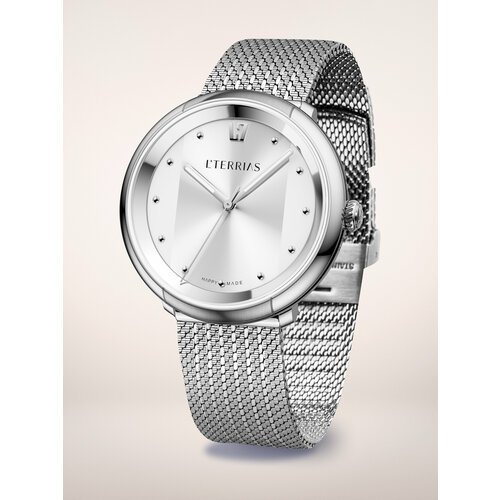 Купить Наручные часы L'TERRIAS, серебряный
Наручные часы коллекции L'Story имеют минима...