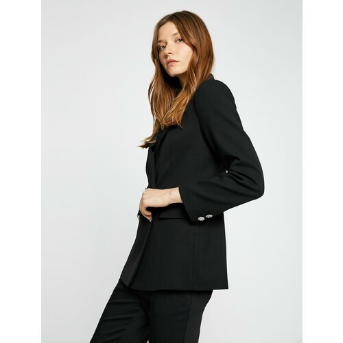Купить Пиджак KOTON, размер 36, черный
Koton - это турецкий бренд одежды, который предл...