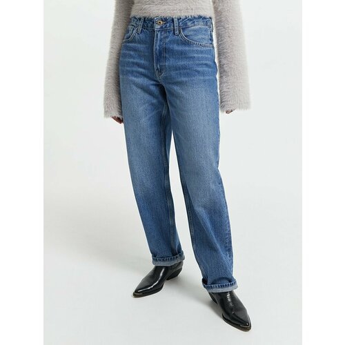 Купить Джинсы LOVE REPUBLIC, размер 48, синий
Прямые джинсы – мастхэв базового женского...