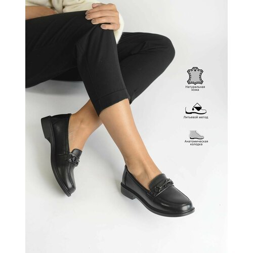 Купить Лоферы Baden, размер 40, черный
Лоферы и туфли – базовая обувь в современном жен...