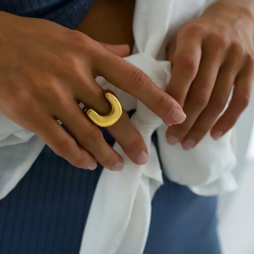 Купить Кольцо Hitrospletenia, золотой
Крупное кольцо Taurus – модное сочетание минимали...