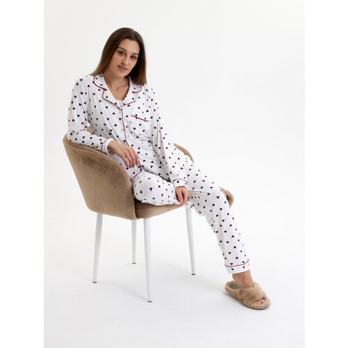 Купить Пижама , размер 44/46, белый
Пижама с брюками для дома от бренда FAiZ - это соче...