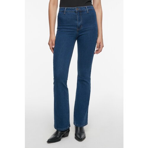 Купить Джинсы Befree, размер XS INT, синий
- Облегающие джинсовые брюки, расклешенные о...
