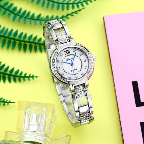 Купить Наручные часы Denvosi, белый, серебряный
Необыкновенные женские наручные часы ст...