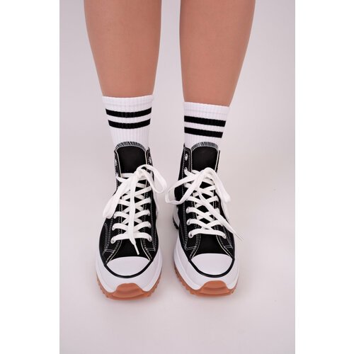 Купить Кеды, размер 35, черный
Кеды Converse - это обувь, которая сочетает в себе комфо...
