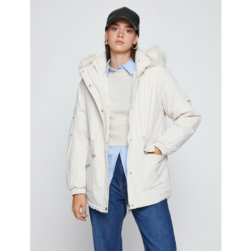 Купить Куртка KOTON, размер 42, белый
Koton - это турецкий бренд одежды, который предла...