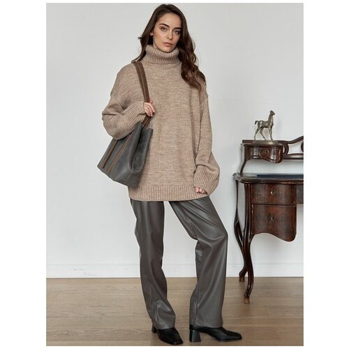 Купить Свитер WONDERCLO, размер 42-46, коричневый
Стильный вязаный свитер от WonderClo...