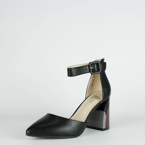 Купить Босоножки Baden, размер 40, черный
Туфли женские известного бренда Baden. Верх и...