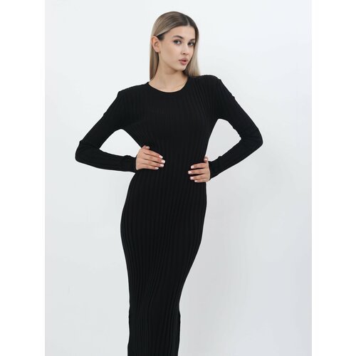 Купить Платье размер 40-46, черный
Теплое силуэтное платье по фигуре с тонкими завязкам...
