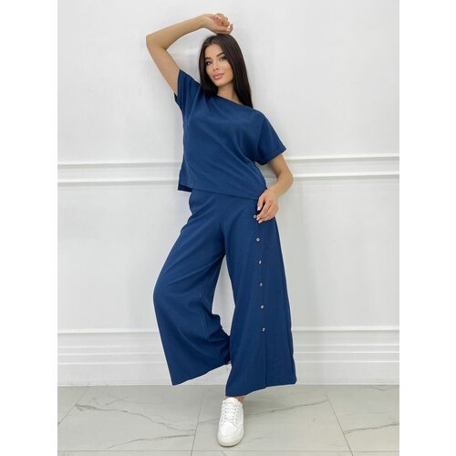 Купить Костюм ЛенаРа, размер 48, синий
Женский текстильный костюм от фабрики “ЛенаРа” -...