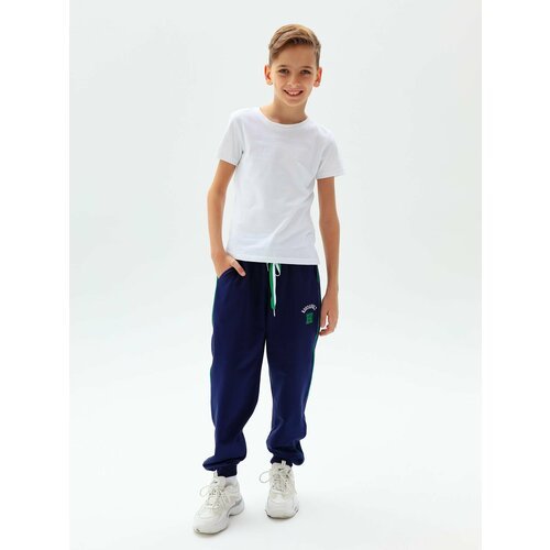 Купить Брюки размер 140, синий
Спортивные брюки на резинке для мальчика – комфортная и...