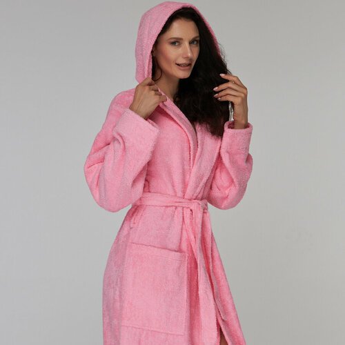 Купить Халат , размер 58/60, розовый
Женский махровый халат с капюшоном изготовлен из 1...