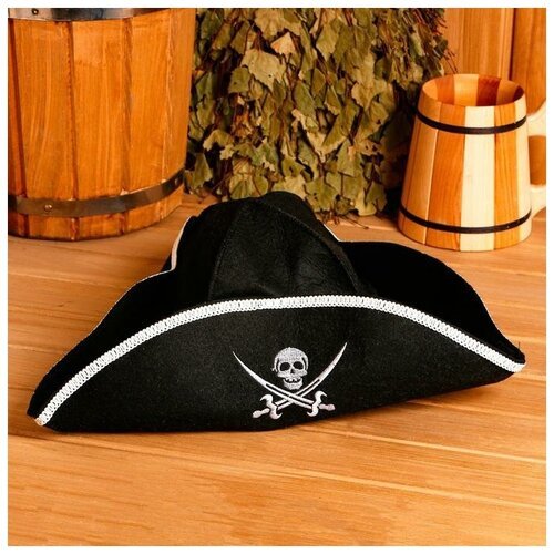 Купить Шапка для бани "Шляпа Пират"
В комплекте 1 шт.<br><p>Банная шапка защитит от теп...