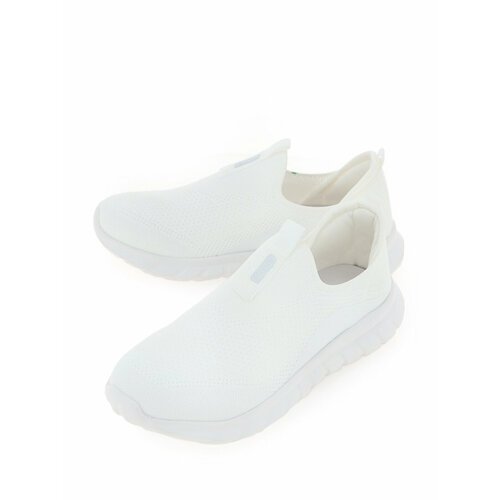 Купить Кроссовки Baden, размер 32, белый
Детские кроссовки – это универсальная обувь, к...