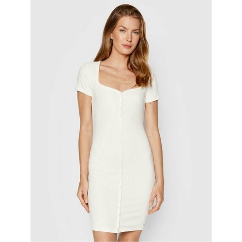 Купить Платье GUESS, размер L [INT], белый
При выборе ориентируйтесь на размер производ...