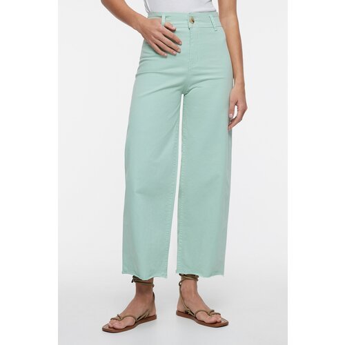 Купить Джинсы Befree, размер S/170, зеленый
- Укороченные широкие джинсы-кюлоты wide le...