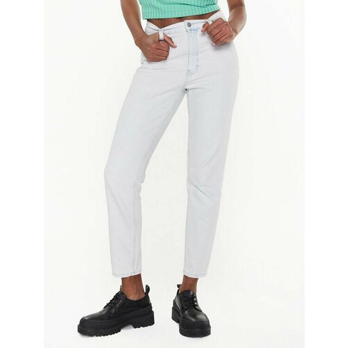 Купить Джинсы Calvin Klein Jeans, размер 28 [JEANS], белый
При выборе ориентируйтесь на...
