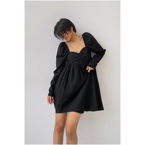Купить Платье TOPTOP STUDIO, размер M, черный
Пышное, фактурное платье мини выполнено и...