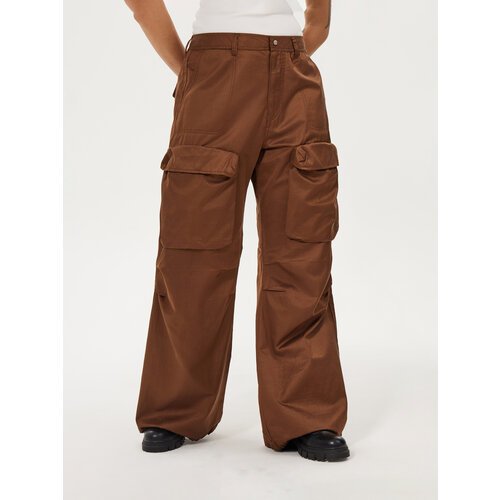 Купить Брюки DIESEL, размер 38, коричневый
Женские брюки Diesel - это стильный и удобны...