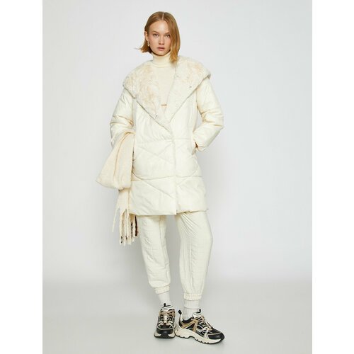 Купить Куртка KOTON, размер 34, бежевый
Koton - это турецкий бренд одежды, который пред...
