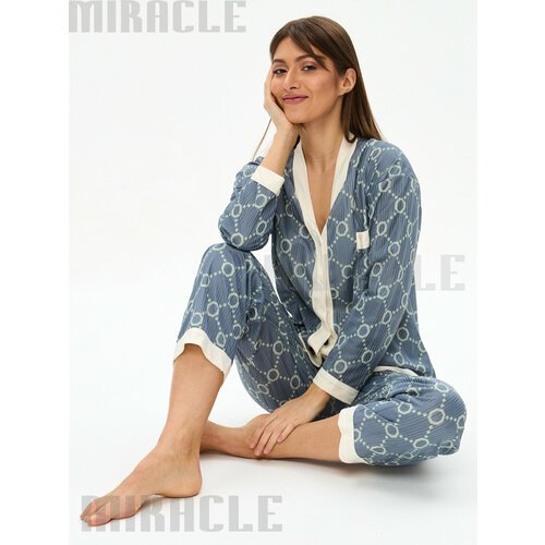 Купить Пижама MIRACLE, размер XXXL, голубой
Пижама женская с принтом из вискозы это уют...