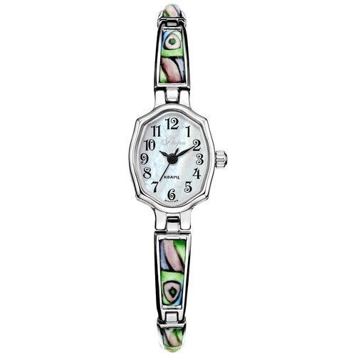 Купить Наручные часы Flora, серебряный
Миниатюрный корпус в сочетании с утонченным брас...