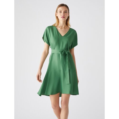 Купить Платье PennyBlack, размер 42, зеленый
Прямое платье свободного кроя из соболиног...