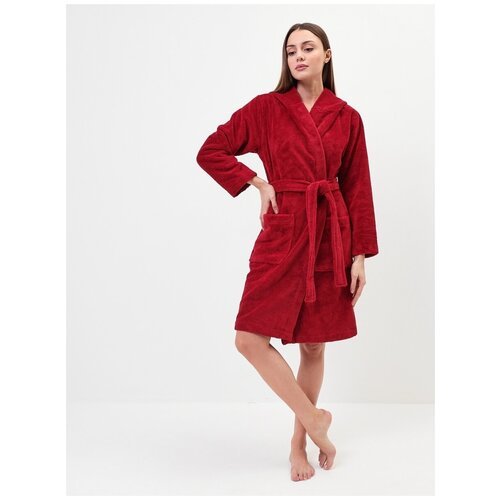 Купить Халат Luisa Moretti, размер XL, бордовый
Женский халат с капюшоном подарит вам н...
