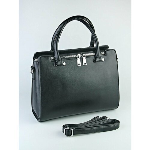 Купить Сумка , черный
Представляем вам элегантную женскую сумку из качественной эко-кож...