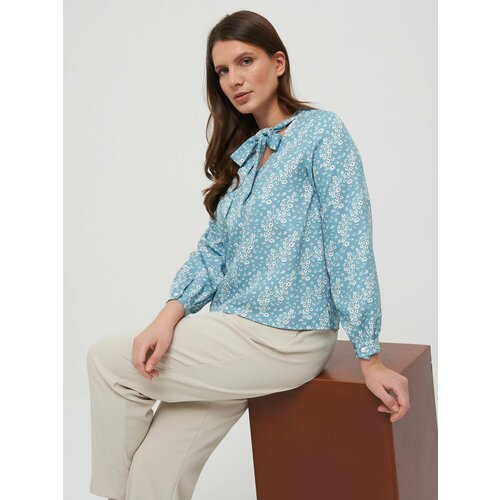 Купить Блуза КАЛЯЕВ, размер 44, голубой
Женская блузка с завязками по горловине, с длин...